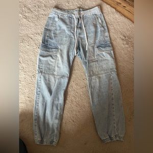 Size 8 American Eagle Cargo Jeans